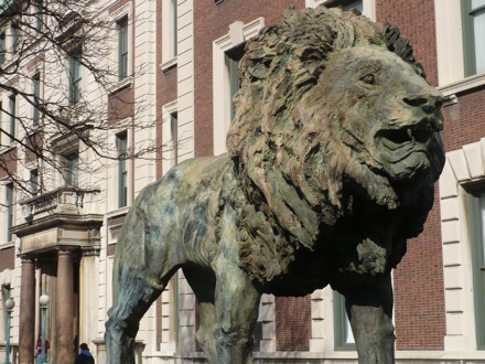 scholar lion statue