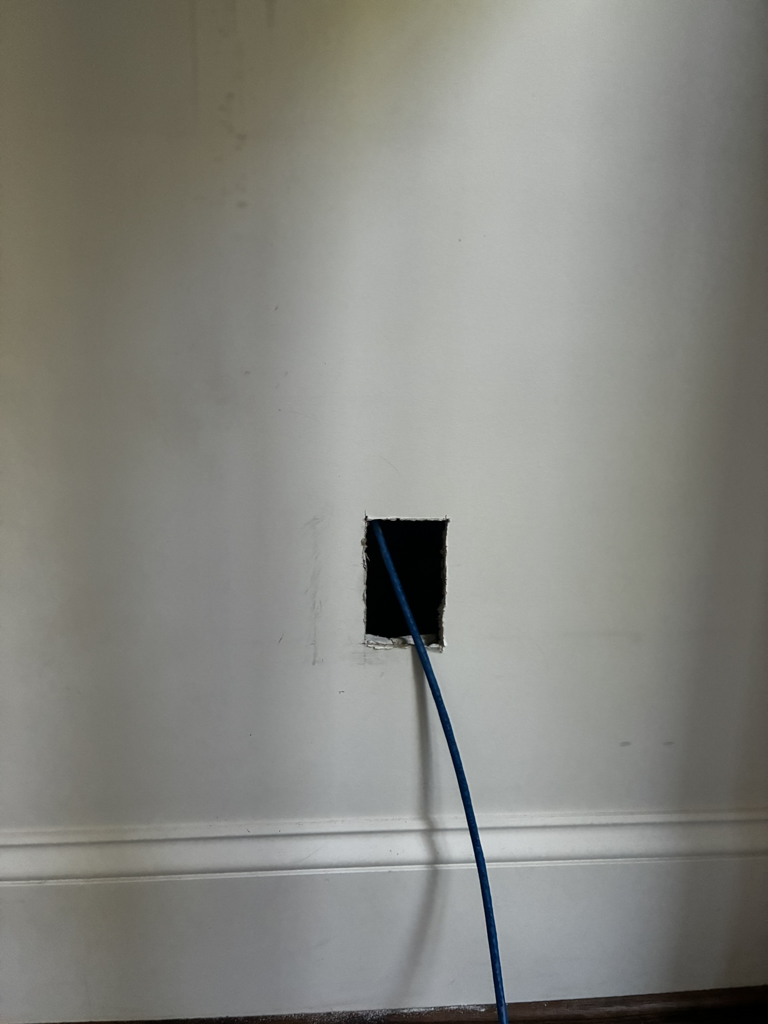 omada switch in a media distribution box